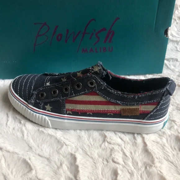 Blowfish Ladies Bettie Navy Star Print Slip on sneakers - Picture 8 of 10